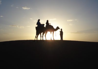 Coucher de soleil dans le désert